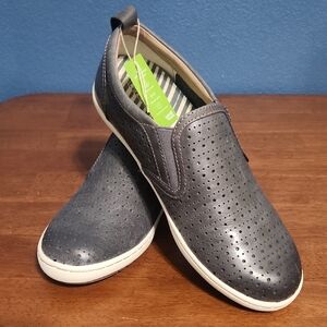 TAOS Court In Steel Size 8